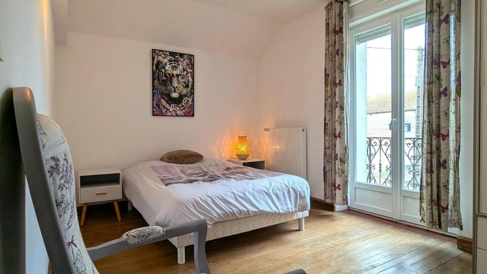 Gite Chenevieres - Village Paisible Avec Parking Prive - Fr-1-584-384 Cenevieres 0*,